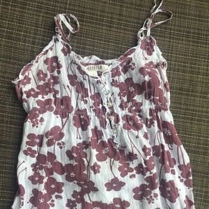 🌼🌼Hollister beautiful top🌼🌼